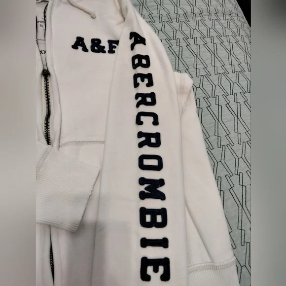 Abercrombie And Fitch XXL Sweater